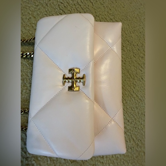 Tory Burch Blush Quilted Kira Shoulder Bag - Picture 3 of 9